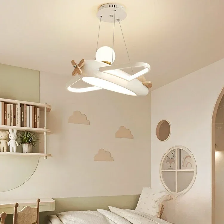 Baby Nursery Chandelier - ثريا LED عصرية رومانسية بتصميم طائرة