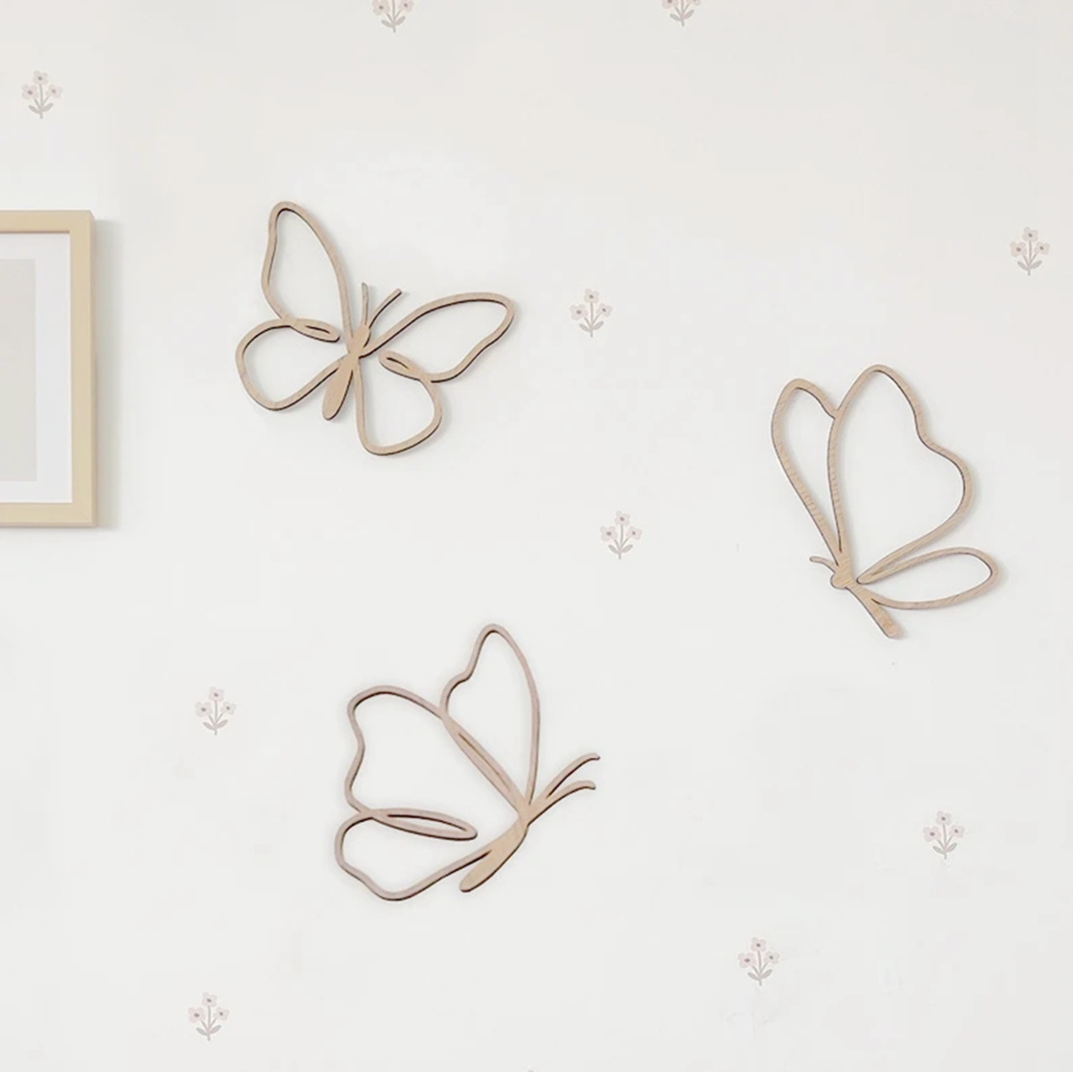 Baby Nursery Products - علامة الفراشات الخشبية، ديكور الحائط الخشبي،