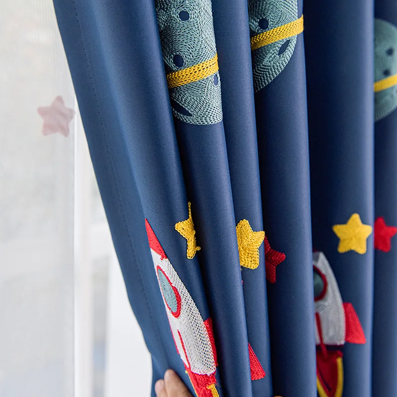 الأزرق الداكن الكرتون صاروخ سف - مراجعة Blackout Curtain Nursery وسعره