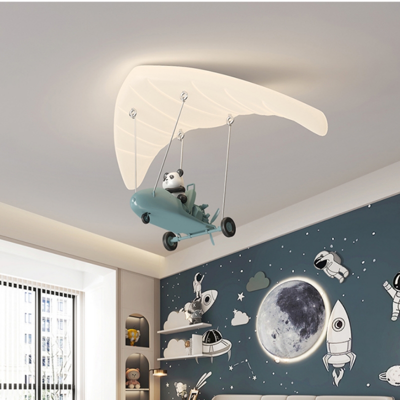 مصابيح سقف على شكل طيار كرتوني - مراجعة Baby Nursery Chandelier وسعره