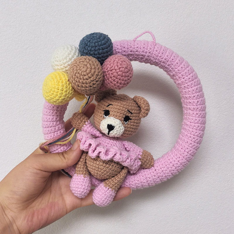 إكليل اسم كروشيه مخصص مع الدب  - مراجعة Baby Nursery Products وسعره